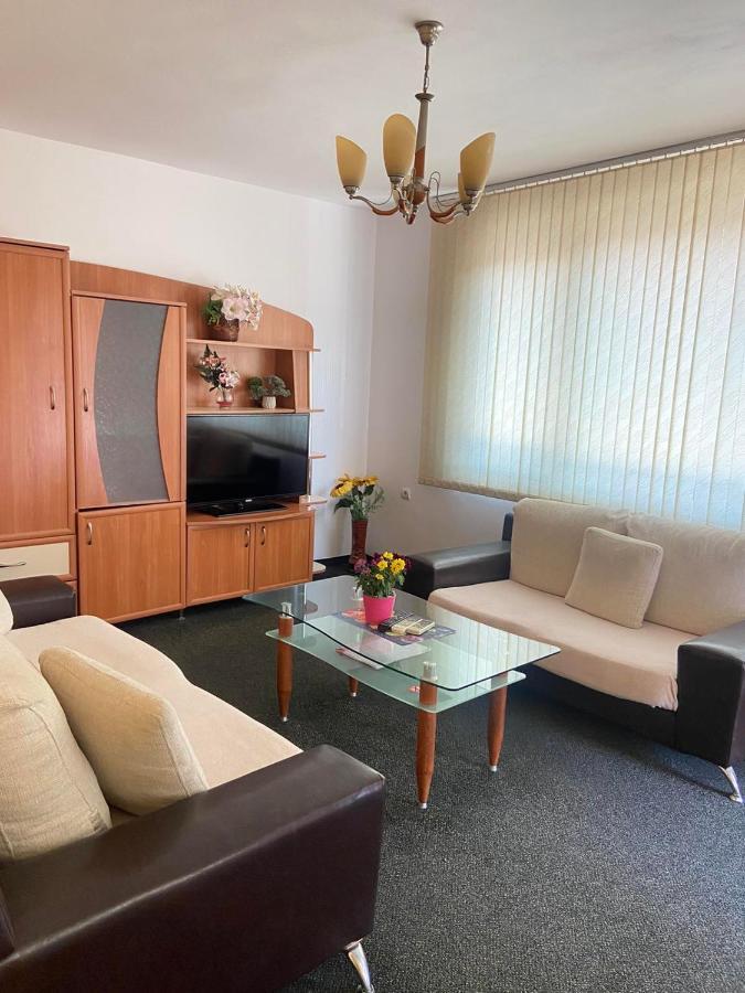 Hotel Tedi Azenograd Kültér fotó
