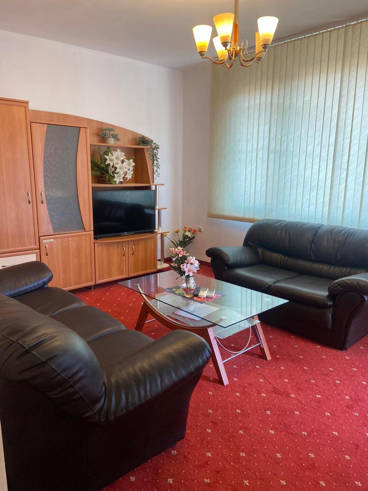Hotel Tedi Azenograd Kültér fotó